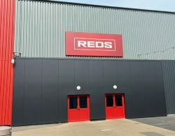 Reds_resized_250.jpg